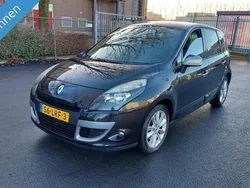 Zwart Gebruikt 2010 Renault Scénic III MPV | € 2.549 (Eerlijke prijs)