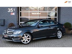 Zwart (metallic) Gebruikt 2012 Mercedes C180 Premium Coupé | € 11.950 (Eerlijke prijs)