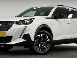 Wit Gebruikt 2023 Peugeot 2008 Allure SUV | € 22.995 (Goede deal)
