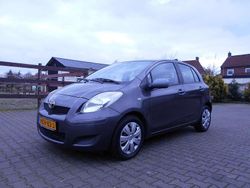 Grijs Gebruikt 2009 Toyota Yaris Comfort MPV | € 5.450 (Iets duurder)