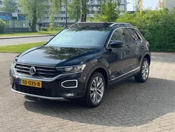Zwart, metallic lak Gebruikt 2018 VW T-Roc Sport SUV | € 23.499 (Duur)
