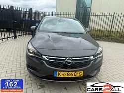 Grijs Gebruikt 2016 Opel Astra Innovation Hatchback | € 9.450 (Eerlijke prijs)