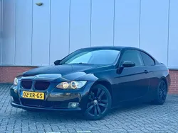 Zwart Gebruikt 2007 BMW 320 Coupé | € 7.250 (Eerlijke prijs)