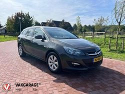 Grijs Gebruikt 2015 Opel Astra Edition Stationwagen | € 11.490 (Goede deal)