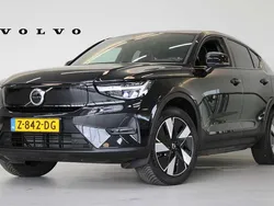 Zwart Gebruikt 2023 Volvo EC40 Plus SUV | € 40.900 (Eerlijke prijs)