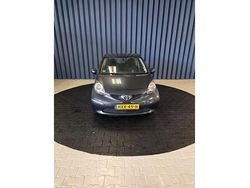 Zwart Gebruikt 2006 Toyota Aygo Hatchback | € 1.495 (Eerlijke prijs)