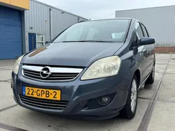 Grijs Gebruikt 2008 Opel Zafira MPV | € 2.250 (Eerlijke prijs)