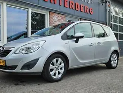 Grijs, metallic lak Gebruikt 2013 Opel Meriva MPV | € 6.750 (Eerlijke prijs)