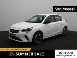 Wit Gebruikt 2023 Opel Corsa-e Hatchback | € 18.440 (Eerlijke prijs)