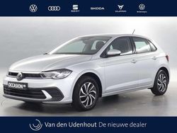 Grijs Gebruikt 2023 VW Polo Life Hatchback | € 21.350 (Iets duurder)