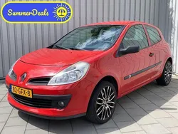Rood Gebruikt 2008 Renault Clio II Hatchback | € 1.745 (Eerlijke prijs)