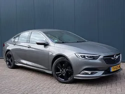 Grijs Gebruikt 2018 Opel Insignia Innovation Hatchback | € 17.950 (Eerlijke prijs)