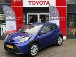 Blauw Gebruikt 2025 Toyota Aygo X Play SUV | € 18.999