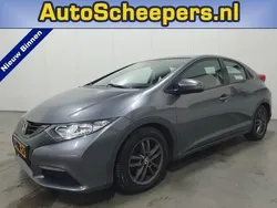 Grijs, metallic lak Gebruikt 2013 Honda Civic Comfort Hatchback | € 4.995 (Duur)