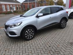 Grijs Gebruikt 2022 Renault Kadjar Equilibre SUV | € 23.950 (Eerlijke prijs)
