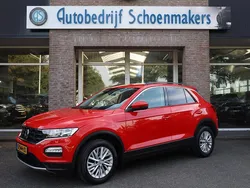Rood Gebruikt 2020 VW T-Roc Business SUV | € 19.990 (Eerlijke prijs)