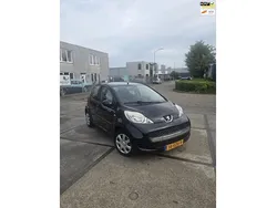 Zwart Gebruikt 2011 Peugeot 107 Hatchback | € 3.300 (Eerlijke prijs)