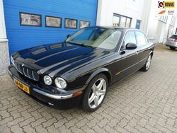 Zwart Gebruikt 2005 Jaguar XJ Executive Sedan | € 9.495 (Eerlijke prijs)