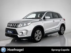 Grijs, metallic lak Gebruikt 2019 Suzuki Vitara SUV | € 19.950 (Eerlijke prijs)