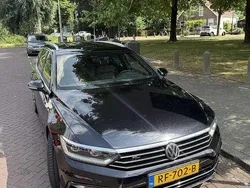Zwart Gebruikt 2017 VW Passat Highline Stationwagen | € 13.000 (Goede deal)