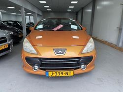 Oranje Gebruikt 2006 Peugeot 307 CC Cabriolet | € 2.499 (Eerlijke prijs)
