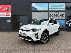 Wit, metallic lak Gebruikt 2018 Kia Stonic SUV | € 13.950 (Eerlijke prijs)