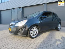 Zwart Gebruikt 2012 Opel Corsa Edition Hatchback | € 2.350 (Eerlijke prijs)