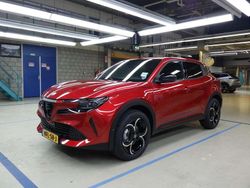 Rood Nieuw 2025 Alfa Romeo Junior Edizione Speciale SUV | € 35.900 (Goede deal)