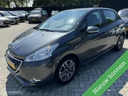 Grijs Gebruikt 2012 Peugeot 208 Hatchback | € 4.349 (Eerlijke prijs)