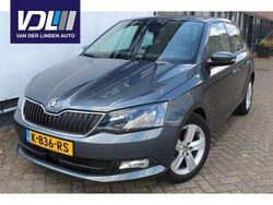 Blauw Gebruikt 2016 Skoda Fabia Style Hatchback | € 13.950 (Duur)