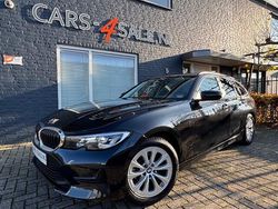 Zwart Gebruikt 2021 BMW 318 Stationwagen | € 22.750 (Goede deal)