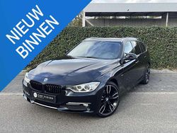 Zwart Gebruikt 2014 BMW 318 Luxury Line Stationwagen | € 7.000 (Goede deal)