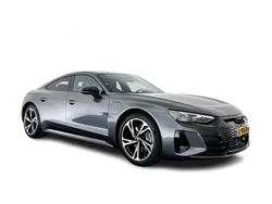Grijs Gebruikt 2021 Audi e-tron GT quattro Comfort Sedan | € 46.445