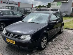 Zwart Gebruikt 2001 VW Golf IV Highline Hatchback | € 900 (Eerlijke prijs)