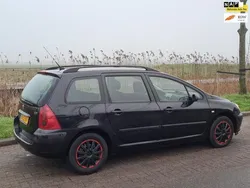 Zwart Gebruikt 2003 Peugeot 307 Stationwagen | € 1.150