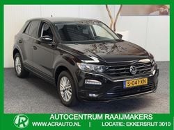 Zwart Gebruikt 2018 VW T-Roc Style SUV | € 15.740 (Eerlijke prijs)