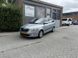 Blauw Gebruikt 2010 Skoda Fabia Elegance Hatchback | € 2.650 (Goede deal)