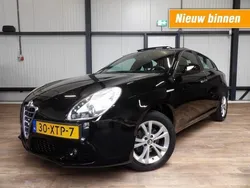 Zwart Gebruikt 2012 Alfa Romeo Giulietta Hatchback | € 6.990 (Eerlijke prijs)