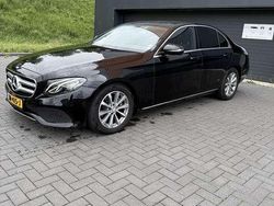 Zwart Gebruikt 2016 Mercedes E220 Edition Sedan | € 14.750 (Super prijs)