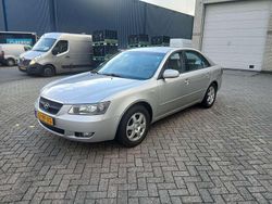 Zilver Gebruikt 2005 Hyundai Sonata Dynamiq Sedan | € 2.500