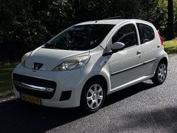 Wit Gebruikt 2011 Peugeot 107 Hatchback | € 2.899 (Eerlijke prijs)
