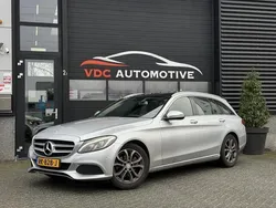 Grijs Gebruikt 2016 Mercedes 180 AMG Sedan | € 19.950 (Eerlijke prijs)