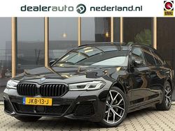Zwart Gebruikt 2023 BMW 530e M Sport Stationwagen | € 41.950 (Eerlijke prijs)