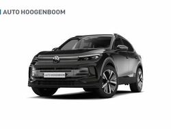 Zwart Nieuw 2025 VW Tiguan Pro SUV | € 53.645