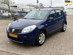 Blauw Gebruikt 2009 Dacia Sandero Ambiance Hatchback | € 2.250 (Eerlijke prijs)
