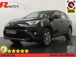 Zwart Gebruikt 2018 Toyota RAV4 SUV | € 17.945 (Eerlijke prijs)