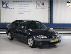 Blauw Gebruikt 2001 Toyota Avensis Sol Sedan | € 3.950 (Goede deal)