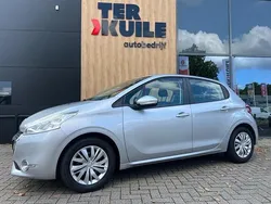 Grijs Gebruikt 2014 Peugeot 208 Access Hatchback | € 4.950 (Goede deal)