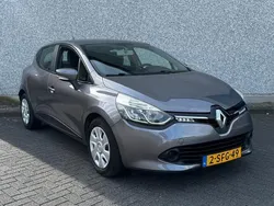 Grijs Gebruikt 2013 Renault Clio IV Expression Hatchback | € 4.550 (Eerlijke prijs)