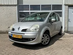 Grijs Gebruikt 2012 Renault Grand Modus Night&Day MPV | € 2.445 (Goede deal)